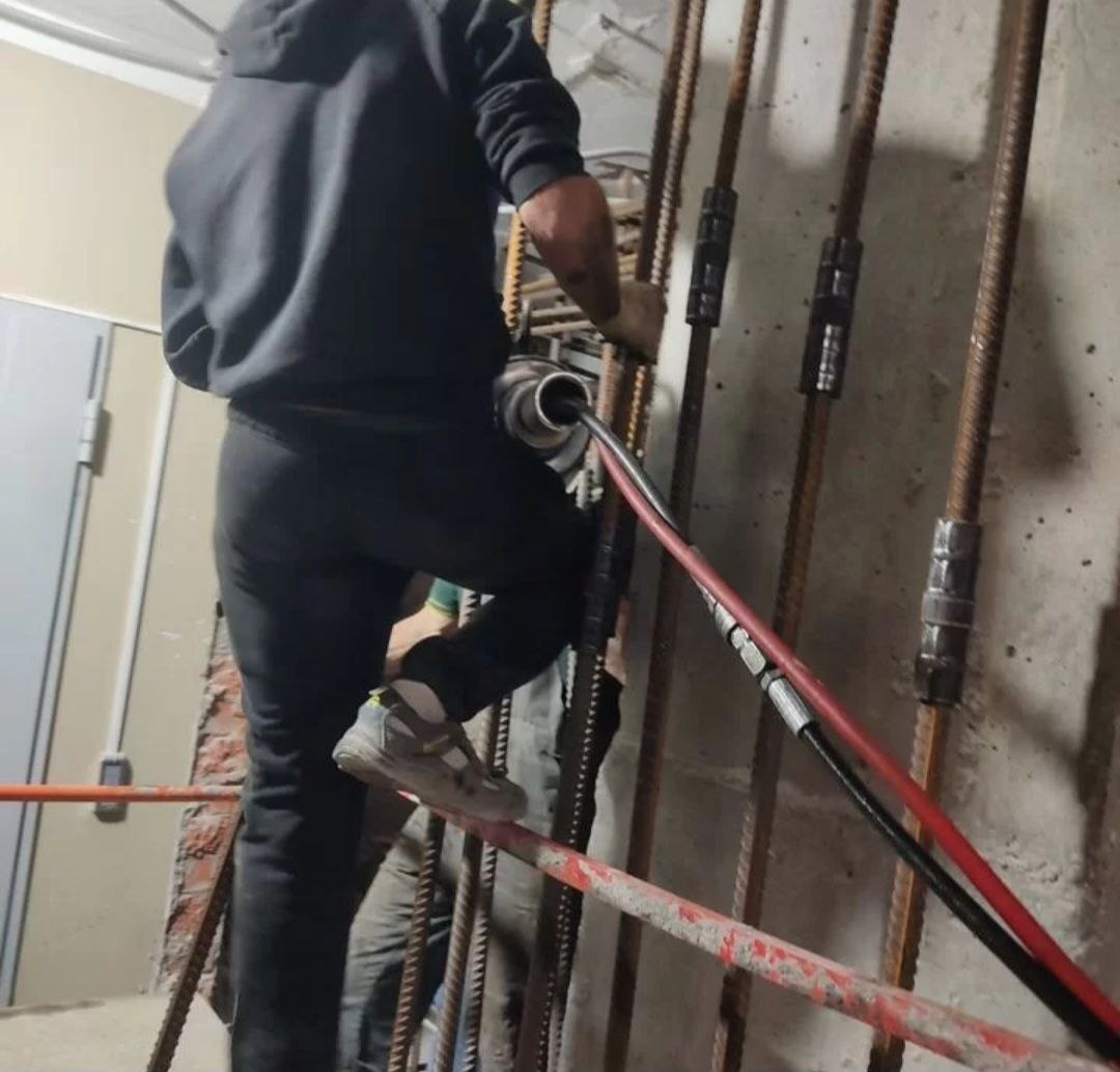 Стык арматуры после обжима